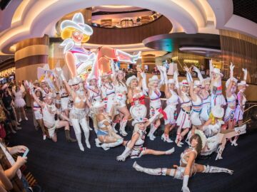 30 Vegas Vickie Lookalikes Compete in Circa’s $10k Costume Contest